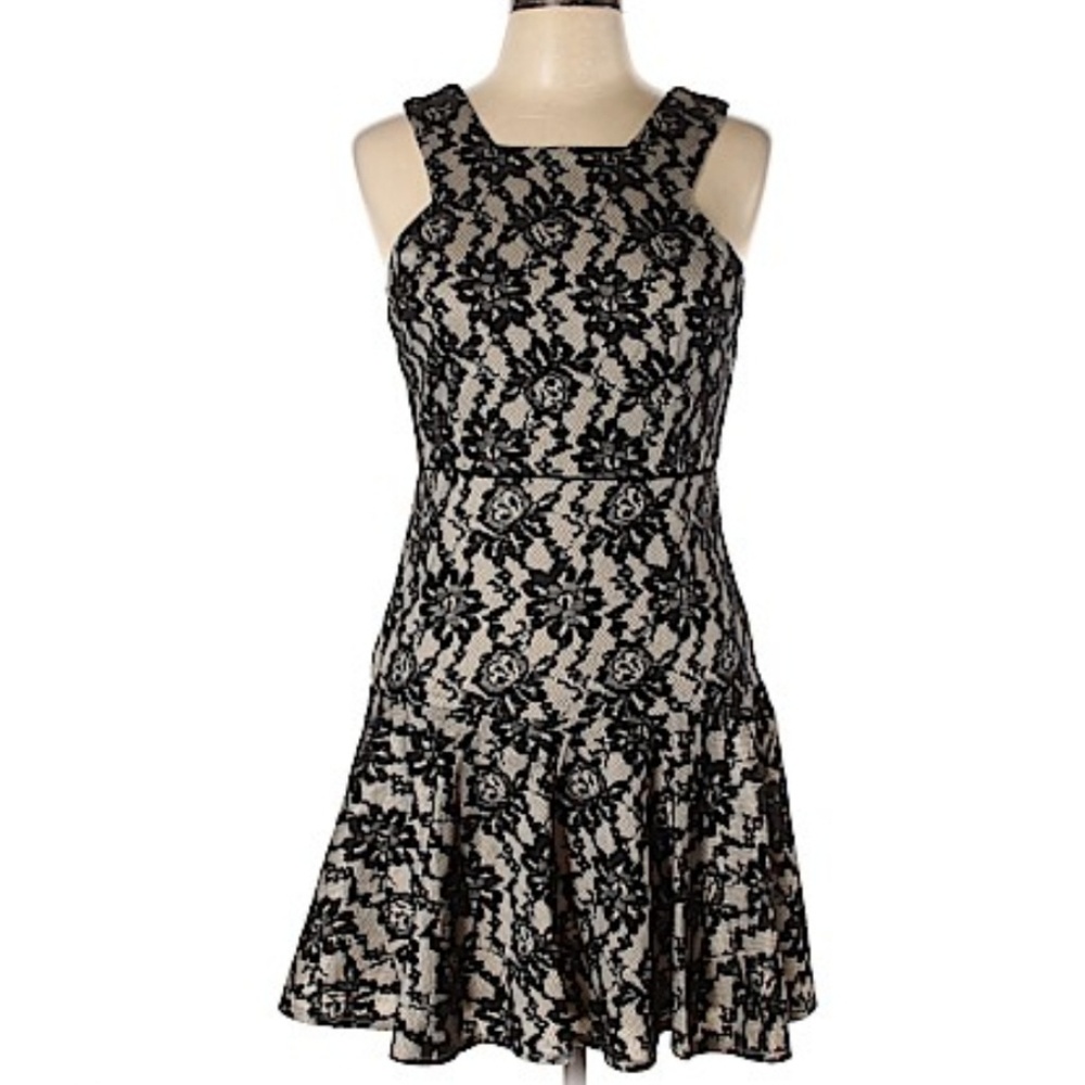 Maniju black floral sleeveless dress